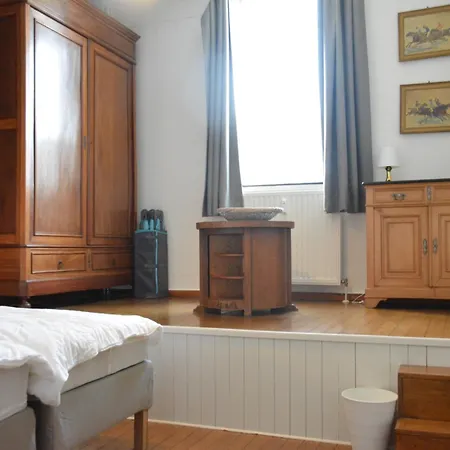 Group Escape By Molignee River * Denee