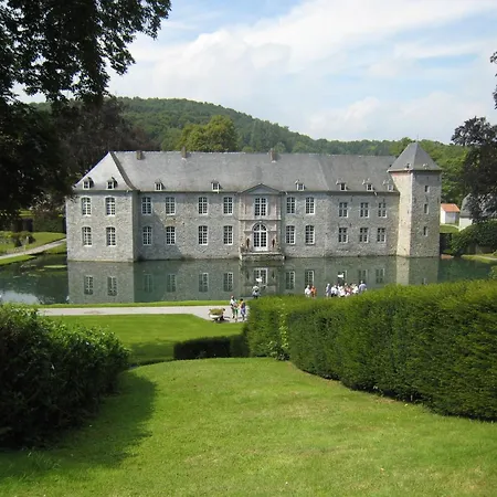 Group Escape By Molignee River Casa vacanze Denee